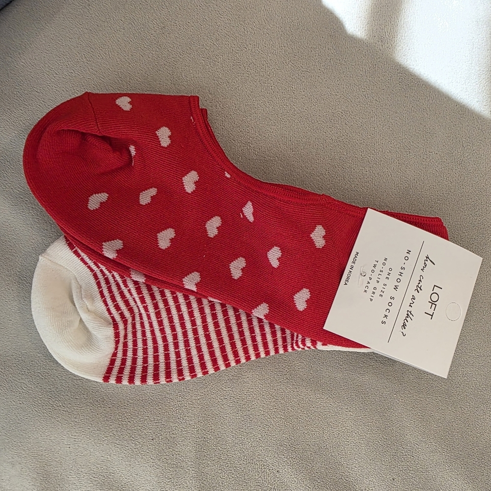 3for21 LOFT Red and White Heart and Stripe Socks